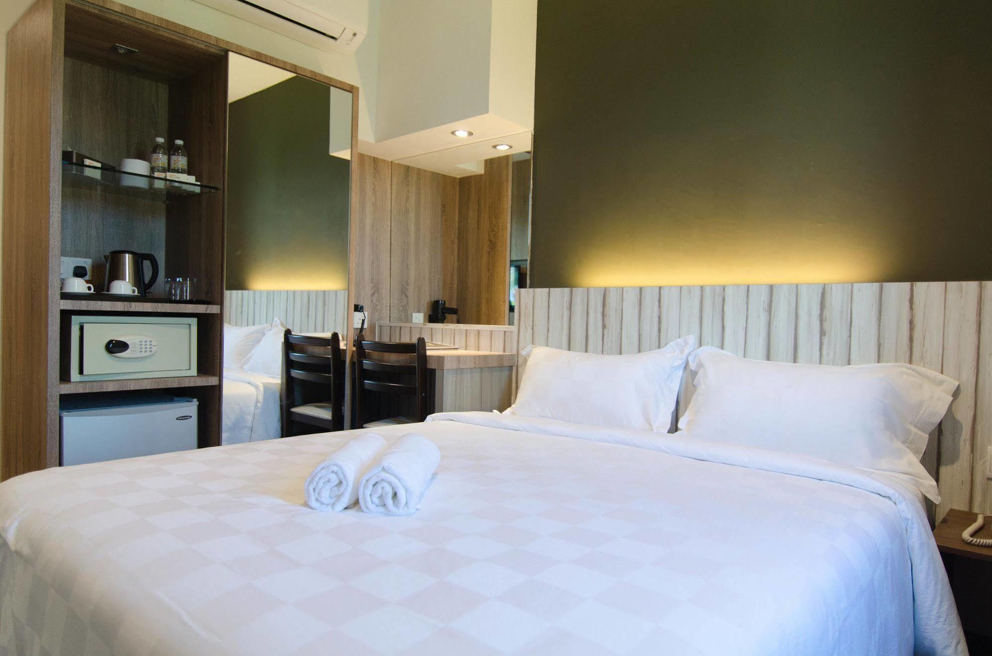 Mornington Hotel Soon Choon Ipoh Exteriör bild